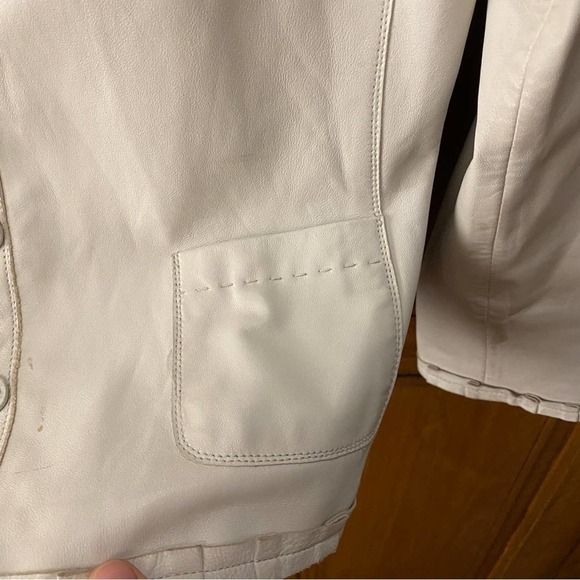 Elie Tahari xs white cream leather lamb blazer jacket button up - Picture 12 of 13